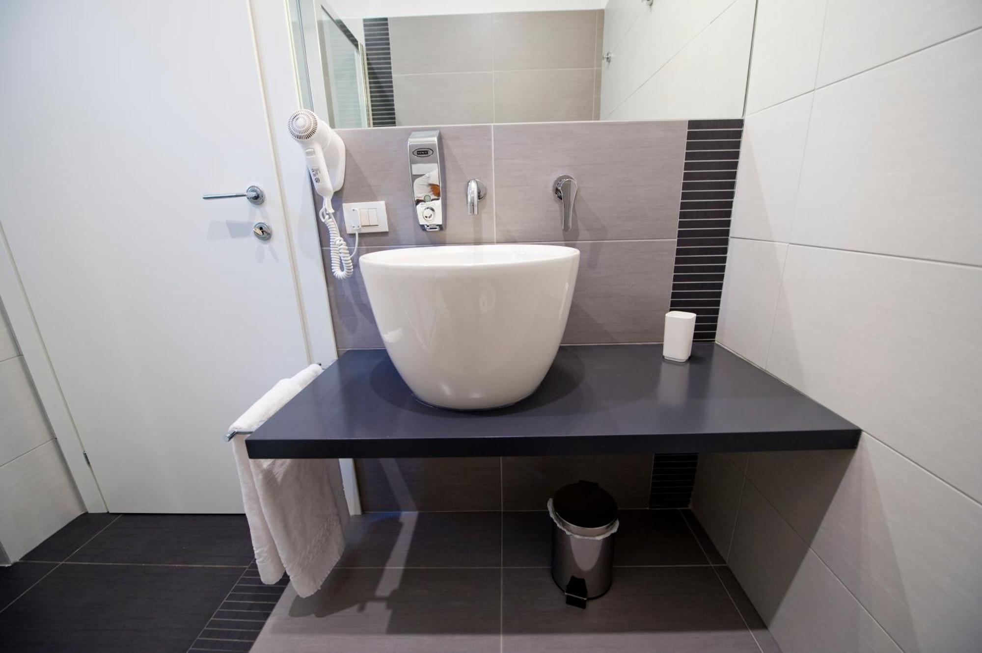 Grey&White Hotel Рим Стая снимка